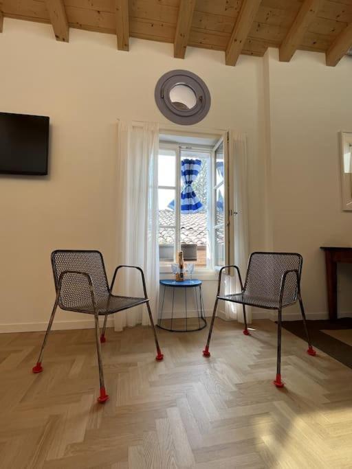 La Piccola Casa Al Lago - Intera Casa Con 3 Camere E 2 Box Salò Exteriér fotografie